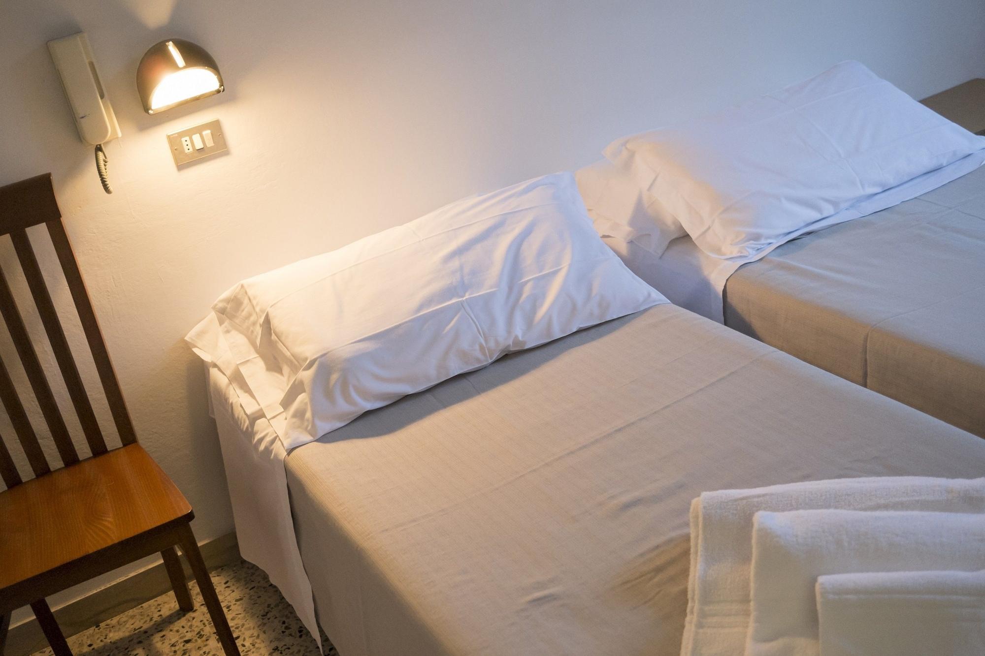 Hotel Blue Sky 里米尼 外观 照片